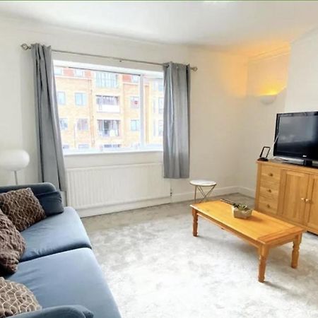 4 Bedroom Property Which Sleeps 8 Very Close To The Harry Potter Studio And Watford Junction Экстерьер фото