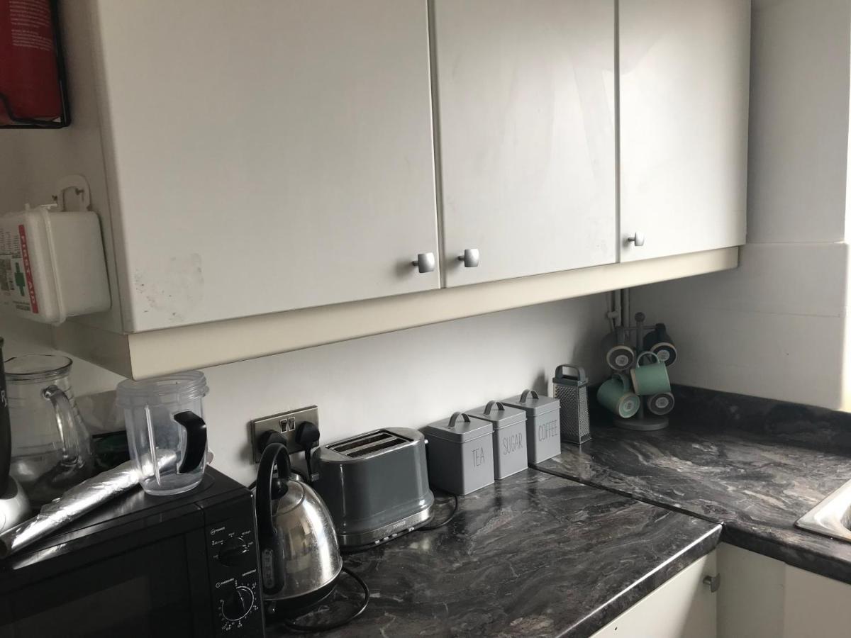 4 Bedroom Property Which Sleeps 8 Very Close To The Harry Potter Studio And Watford Junction Экстерьер фото